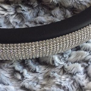 Steering wheel cover black and bling !